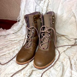 Ahnu Chenery Leather Lace Up Ankle Boots